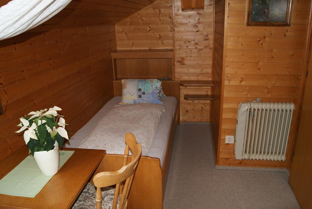 Gaestehaus Ferienwohnungen Lackner Rennweg am Katschberg Pokój zdjęcie